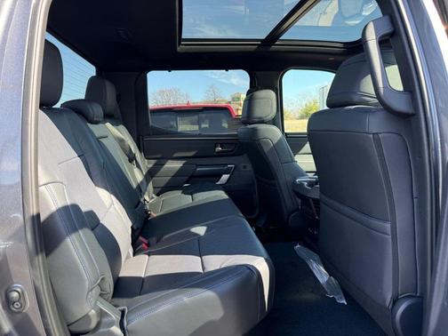 2026 Toyota Tundra Hybrid Platinum