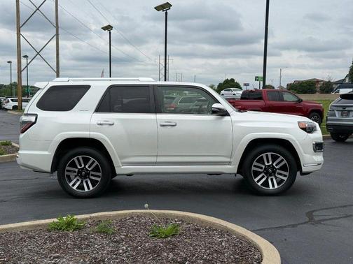 Blizzard Pearl 2019 Toyota 4Runner Limited