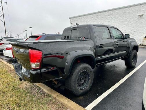 2017 Toyota Tacoma TRD Sport
