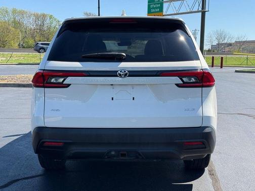 Coastal Cream 2024 Toyota Grand Highlander XLE