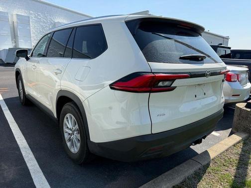 Coastal Cream 2024 Toyota Grand Highlander XLE