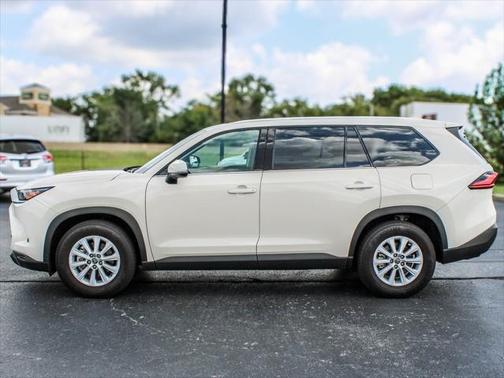 Coastal Cream 2024 Toyota Grand Highlander XLE