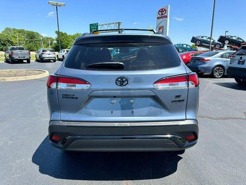 Celestite 2023 Toyota Corolla Hybrid SE
