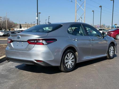 2022 Toyota Camry LE