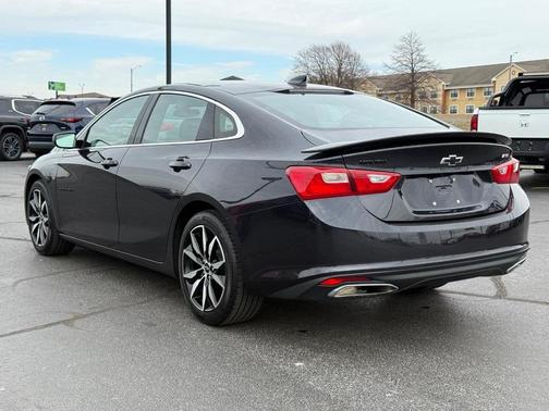 2022 Chevrolet Malibu FWD RS