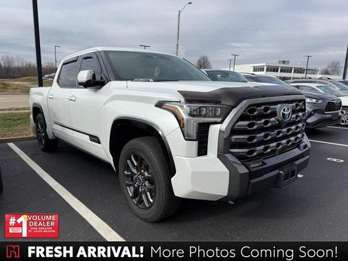 2022 Toyota Tundra Hybrid Platinum