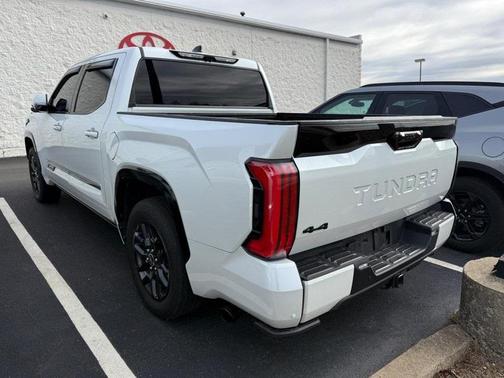 2022 Toyota Tundra Hybrid Platinum