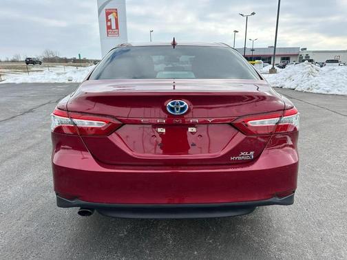2018 Toyota Camry Hybrid XLE