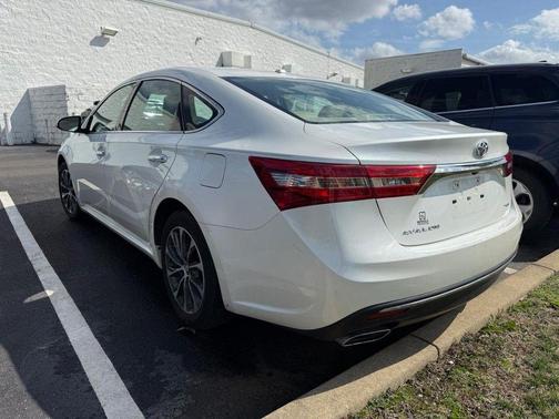 2017 Toyota Avalon XLE Premium