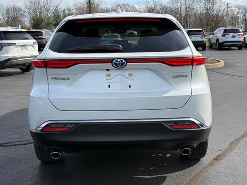 Wind Chill Pearl 2024 Toyota Venza Limited