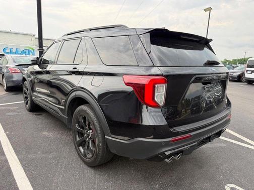 Agate Black Metallic 2023 Ford Explorer ST