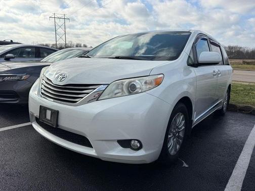 2015 Toyota Sienna XLE