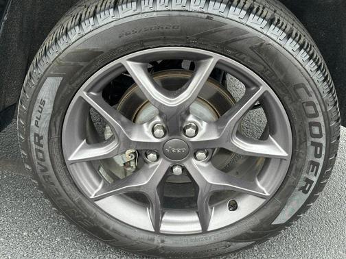 2021 Jeep Grand Cherokee 80th Anniversary 4X4