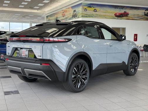 Cement with Midnight Black Metallic roof [extra_cost_color] 2026 Toyota C-HR XSE