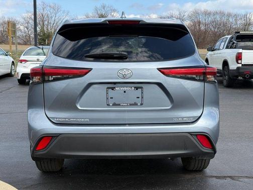 2021 Toyota Highlander XLE