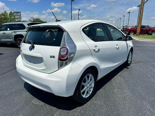 Moonglow 2012 Toyota Prius c Four