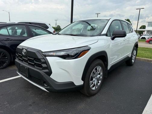 Wind Chill Pearl 2026 Toyota Corolla Cross L