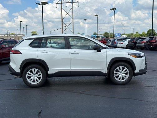 Wind Chill Pearl 2026 Toyota Corolla Cross L