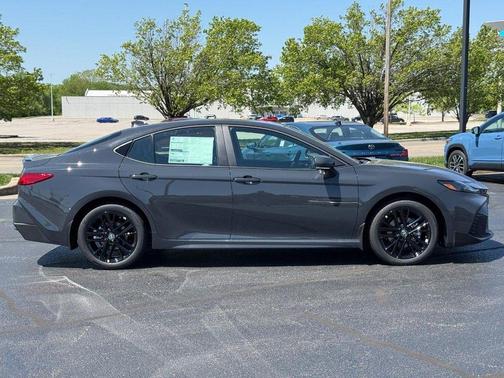 Underground 2026 Toyota Camry SE