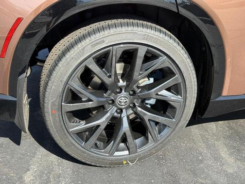 2026 Toyota Crown Signia Limited