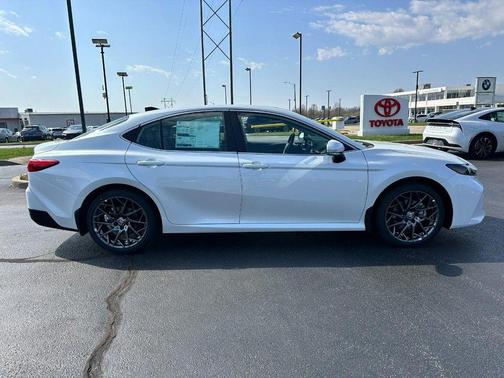 Wind Chill Prl 2026 Toyota Camry XLE