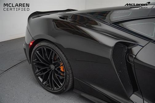 2023 McLaren GT Base
