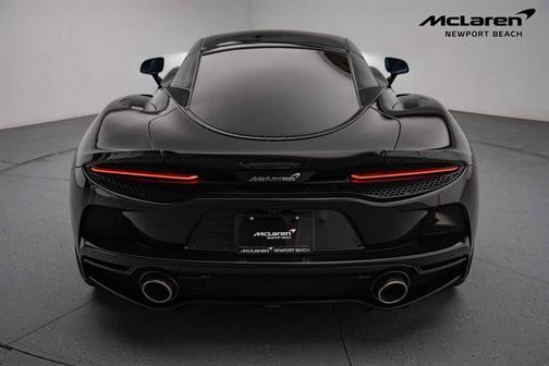 2023 McLaren GT Base