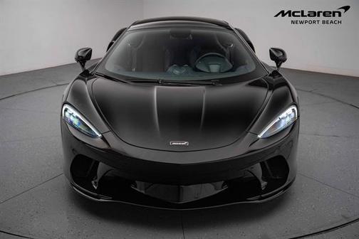 2023 McLaren GT Base