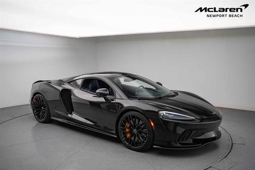 2023 McLaren GT Base