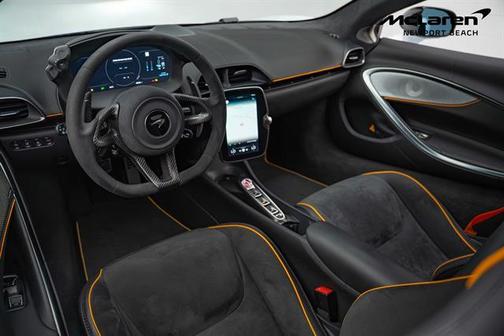 2023 McLaren Artura Base