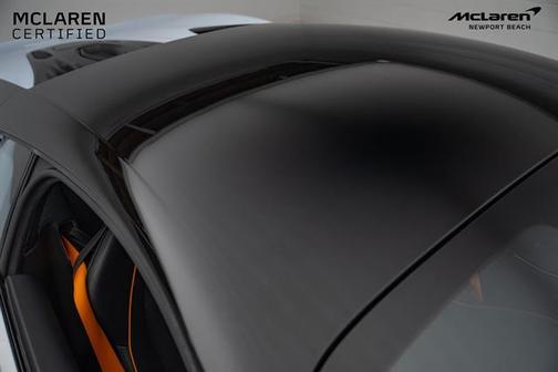 2023 McLaren Artura Base