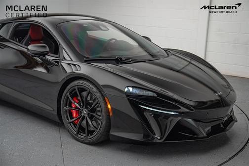 2024 McLaren Artura Base
