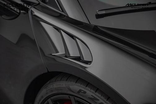 2024 McLaren Artura Base