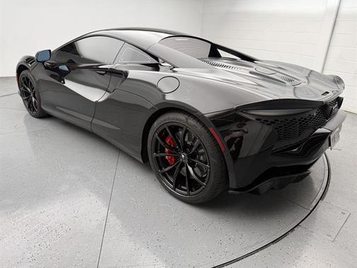 2024 McLaren Artura Base