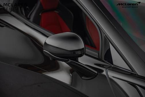 2024 McLaren Artura Base