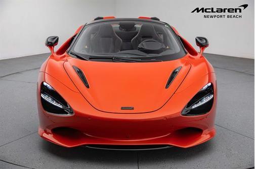 2025 McLaren 750S Base