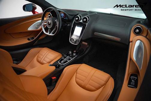 2025 McLaren GTS BASE