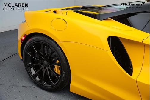 2025 McLaren Artura Base