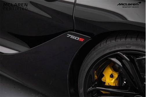2024 McLaren 750S Base