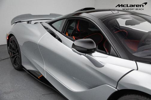 2021 McLaren 765LT Base