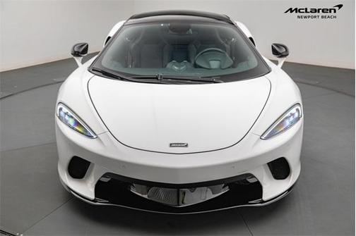 2020 McLaren GT Base
