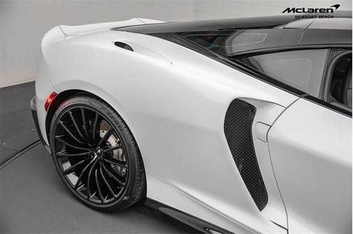 2020 McLaren GT Base