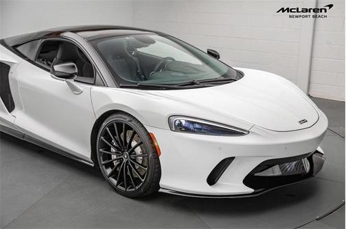 2020 McLaren GT Base
