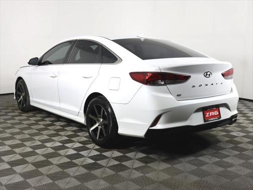 2018 Hyundai SONATA SE