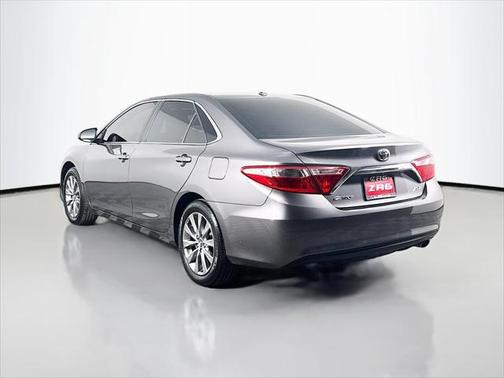 2016 Toyota Camry XLE