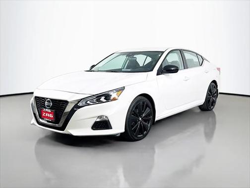 2021 Nissan Altima SR FWD