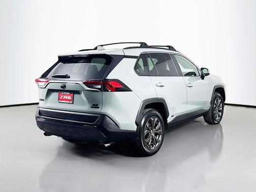 2022 Toyota RAV4 Hybrid XLE Premium