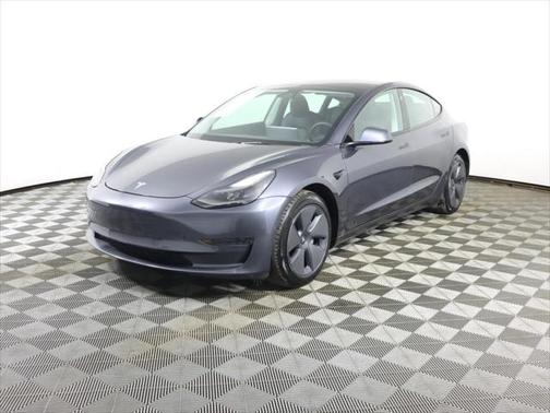 2022 Tesla Model 3 Standard Range
