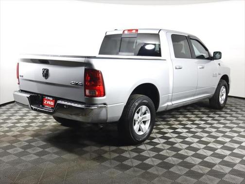 2017 RAM 1500 SLT