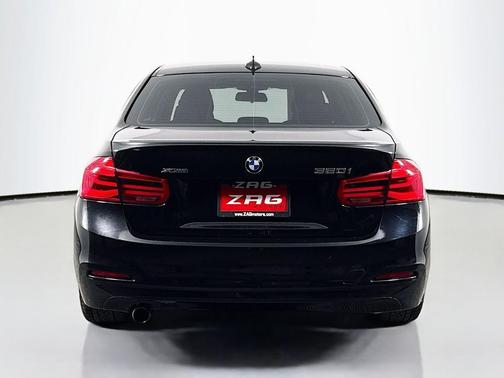 Black 2016 BMW 320 i